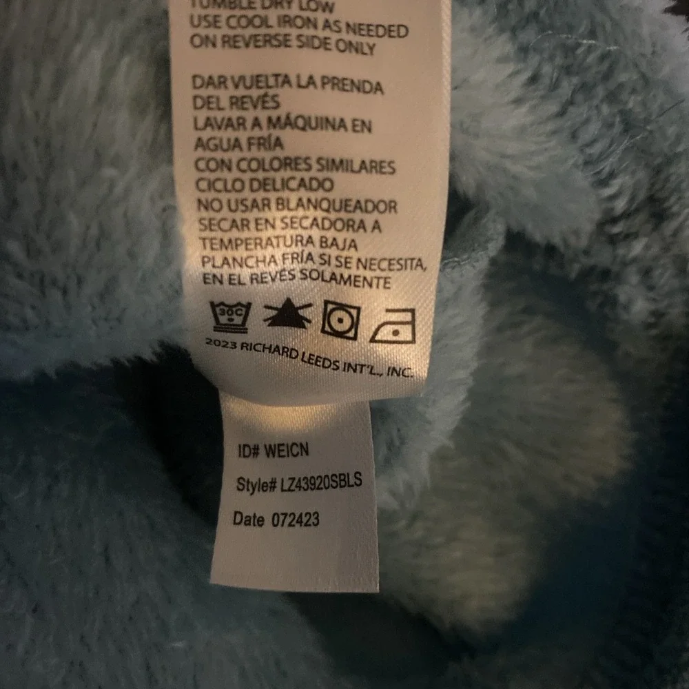 Disney Stitch Kids Furry Embroidered Sleep Wear Top Sweat Shirt‎ Small 4-6 Soft
